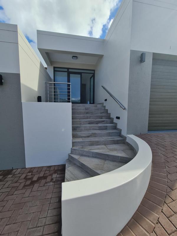 6 Bedroom Property for Sale in Myburgh Park Western Cape